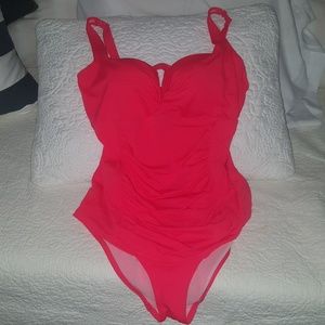 Tummy smoothing bathing suit